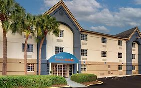 Sonesta Simply Suites Las Vegas Convention Center