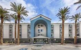 Sonesta Simply Suites Las Vegas Convention Center